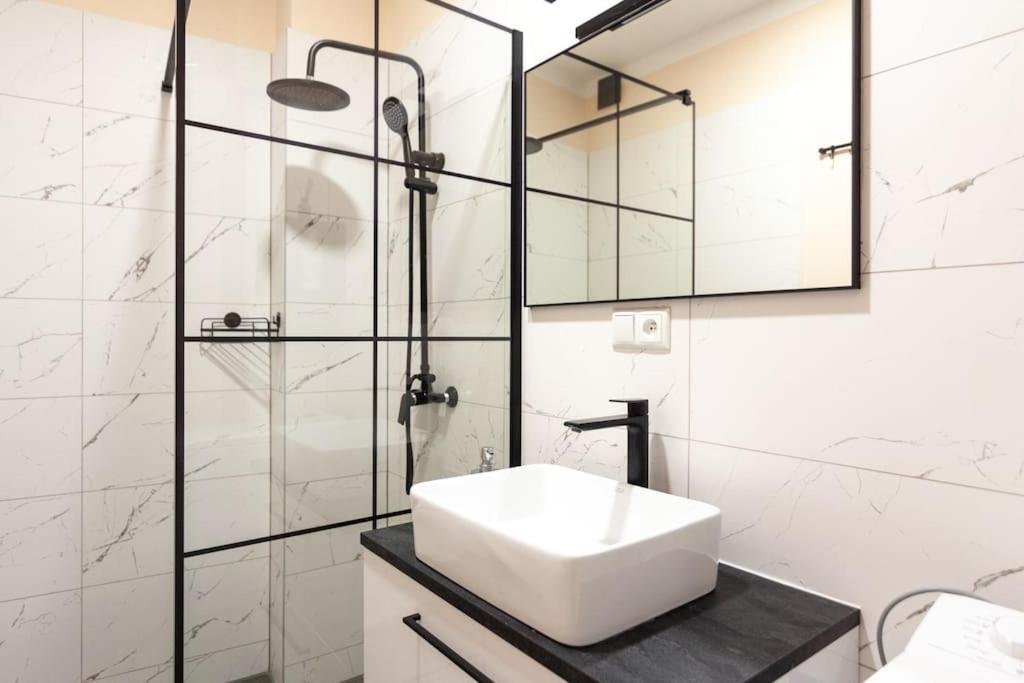 Vysoka Apartman Emf/Stp Bratislava Exterior photo